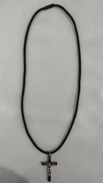 gargantilha-elastico-com-cruz-palito-niquel