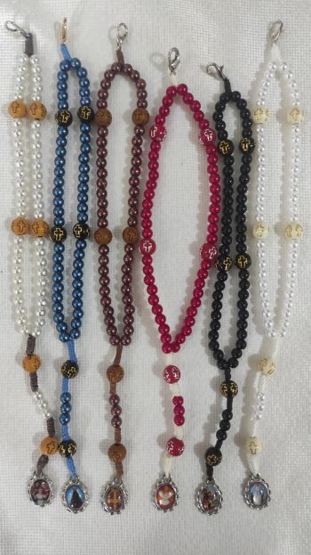 tercinho-de-pulso-acrilico-n5-pai-nosso-cruz-cmedalha-resinada