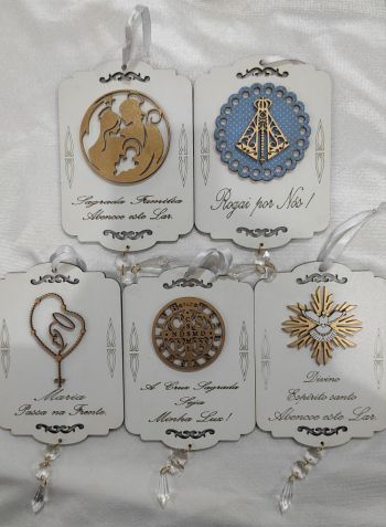 plaquinha-mdf-retangular-divino-espirito-santo-aparecida-maria-passa-na-frente-sagrada-familia-e-sao